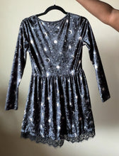 Load image into Gallery viewer, Velvet Moon Print Dress S (1/1)