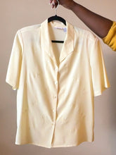 Load image into Gallery viewer, Butter Yellow Button Down Size: L/XL (1/1)