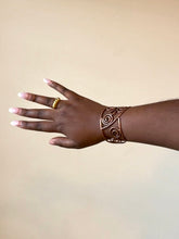 Load image into Gallery viewer, Copper Wire Bracelet (1/1)