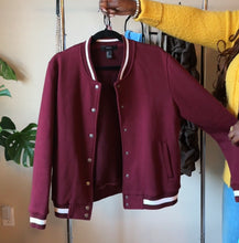 Load image into Gallery viewer, Curated Thrift Bundle 2XL/3XL- Streetwear (0/1)
