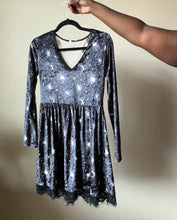Load image into Gallery viewer, Velvet Moon Print Dress S (1/1)