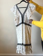 Load image into Gallery viewer, Black & White Lace Dress Size: L (1/1)