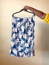Load and play video in Gallery viewer, Floral Midi Skirt XL (1/1)