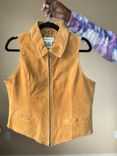 Load image into Gallery viewer, Genuine Leather Vest L (1/1)
