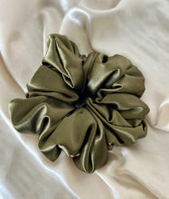 Load image into Gallery viewer, Satin Oversized Scrunchie
