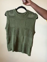 Load and play video in Gallery viewer, Knit Cotton Sweater Vest L (1/1)
