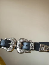 Load and play video in Gallery viewer, Western Stretch Belt (1/1)
